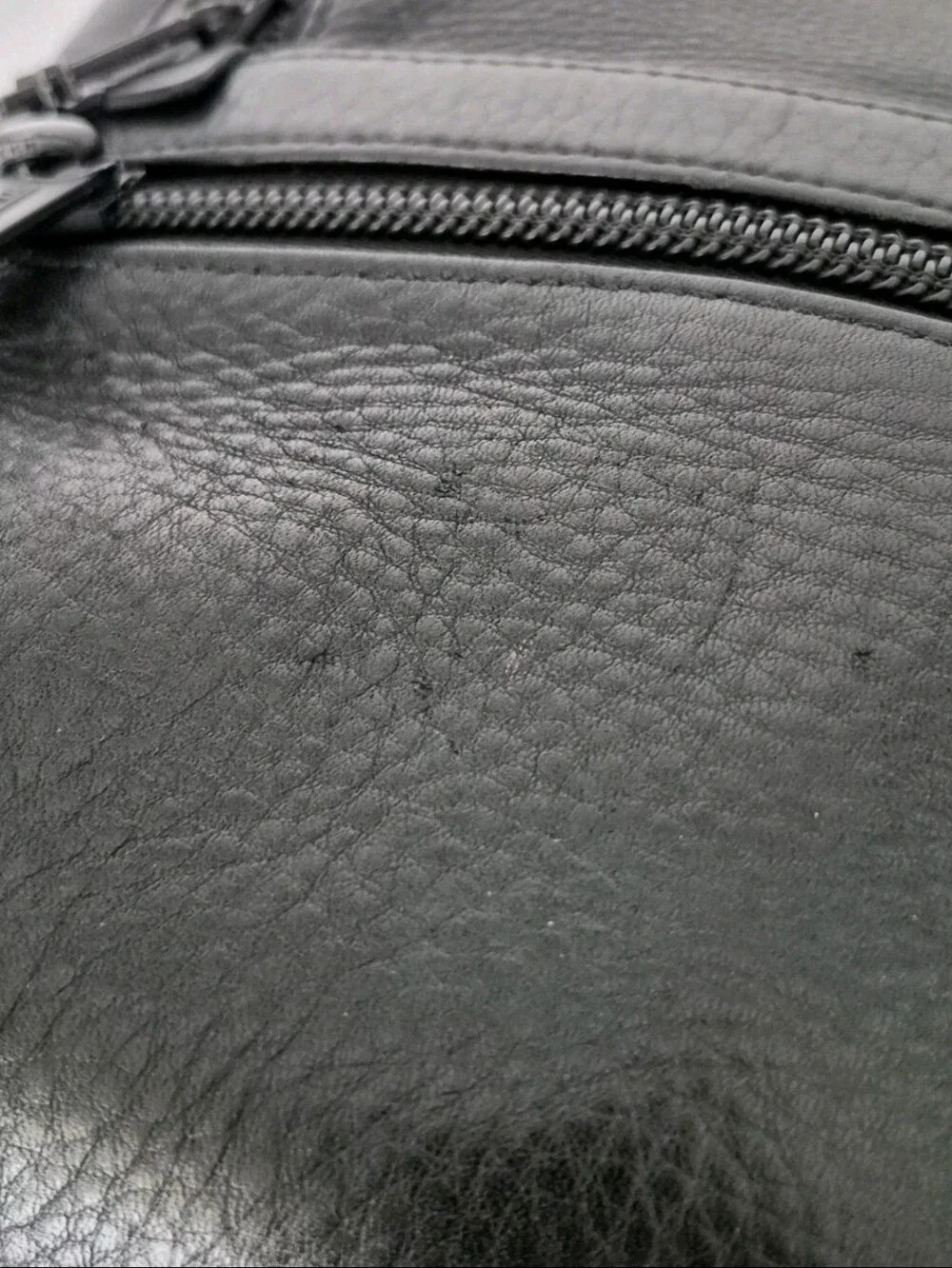 Tumi Alpha 2 Black Leather Backpack 96178DHR.